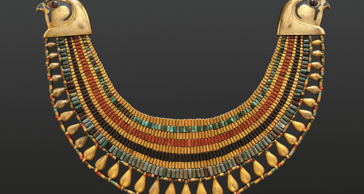 55.-Broad-Collar