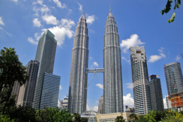 cesar-pelli-petronas-towers-kuala-lumpur_dezeen_2364_col_0