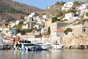 HYDRA, GREECE- AUGUST 21: Dakis Joannou‚Äôs yacht ‚ÄòGuilty‚Äô designed by Jeff Koons and Ivana Porfiri, in the port of Hydra,
  on August 21, 2016 in Hydra, Greece. (Photo by Catherine Panchout/Sygma via Getty Images)