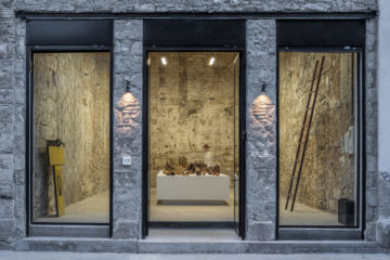 carwan-gallery-athens-new-berlin-omer-arbel_dezeen_2364_col_11-1