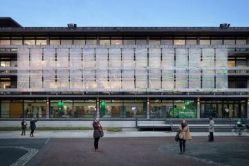 algae-curtain-ecologicstudio-traps-carbon-dioxide-while-producing-oxygen_dezeen_hero-852x479